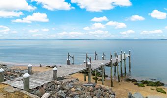 14 Harbor View Dr, Atlantic Highlands, NJ 07716