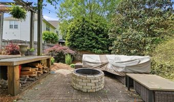 5080 Newpark Dr NW, Acworth, GA 30101