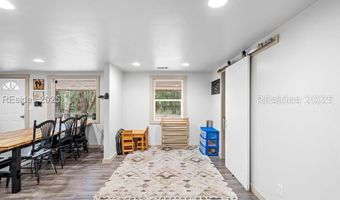 8 Billy Hill Rd, Beaufort, SC 29906
