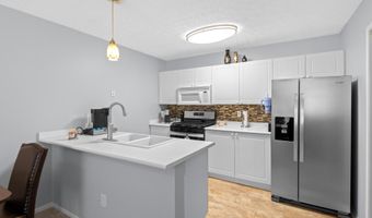 1981 Hoadley Dr 10A, Columbus, OH 43228
