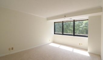 1805 CRYSTAL Dr 204S, Arlington, VA 22202