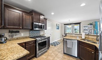 5203 NW 8th St, Ankeny, IA 50023