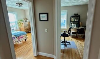 6 Wilson St, Bristol, RI 02809
