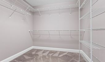 1 Arrowhead Trl, Waterford, CT 06385