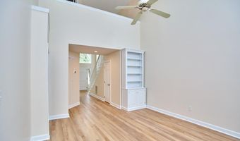 119 Heatherwood Dr, Apex, NC 27502