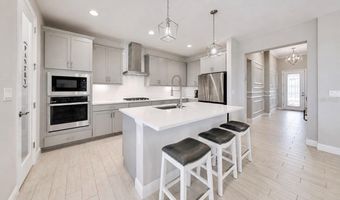 6364 ROADSTEAD Ct, Apollo Beach, FL 33572