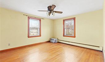 21 Helen Ave, Coventry, RI 02816