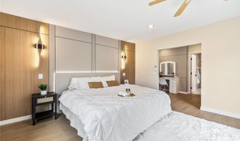 7211 Aipo Pl, Honolulu, HI 96825