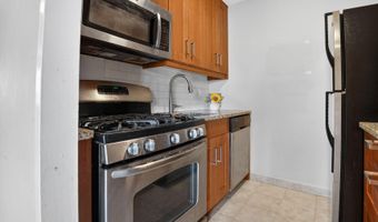 1931 N CLEVELAND St 601, Arlington, VA 22201