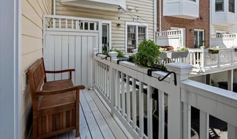 2863 11TH St N, Arlington, VA 22201