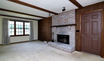 1585 Hemlock Dr, Ashtabula, OH 44004