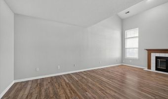 8133 Maple Stream Ln, Indianapolis, IN 46217