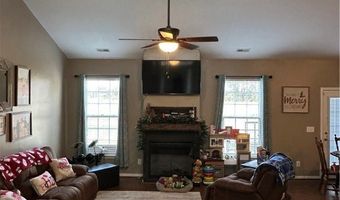 2784 Sivertsen Rd, Autryville, NC 28318