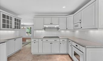 331 Wildforest Dr, Ballwin, MO 63011
