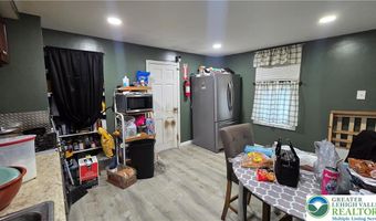 909 N 6th St, Allentown, PA 18102