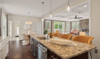 4798 VIRGINIA St, Alexandria, VA 22312