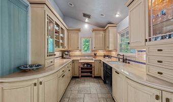5920 Colodny Dr, Agoura Hills, CA 91301