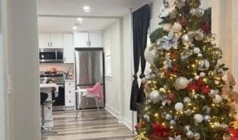 14 Cross St, Andover, NJ 07801