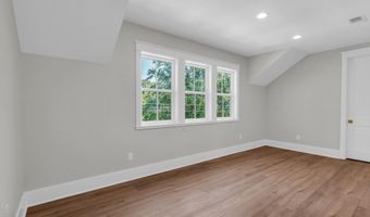 412 Main St, Bay St. Louis, MS 39520