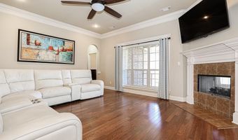 4006 Edgewater Dr, Benton, AR 72109