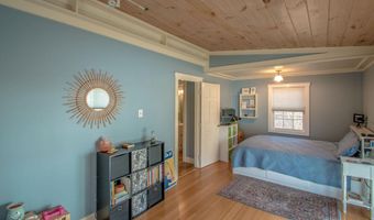 8 Kearsarge St, Bartlett, NH 03812