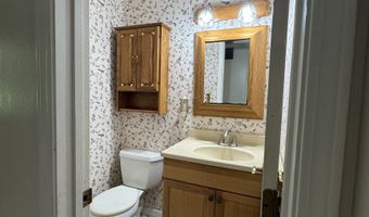 11 Olympic Dr, Danbury, CT 06810