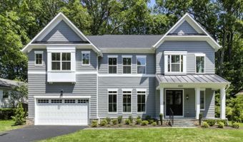 8202 MOCKINGBIRD Dr, Annandale, VA 22003