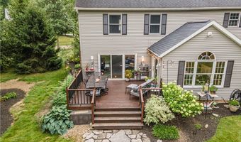 300 Lakeview Cir, Aurora, OH 44202
