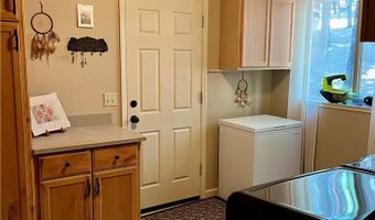 758 Yuroc Dr, Arnold, CA 95223
