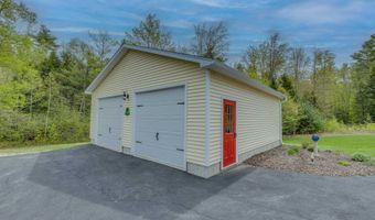 104 Champagne Cir, Campton, NH 03223