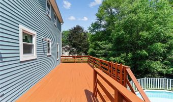 394 Maureen Cir, Burrillville, RI 02839