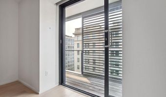925 H St NW #805, Washington, DC 20001