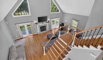 9 Broadview Ave, Berkley, MA 02779