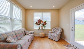 580 N Highlander Way, Addison, IL 60101