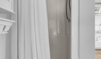 512 Main Ave #5, Bay Head, NJ 08742