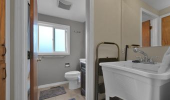 1975 16TH St, Springfield, OR 97477
