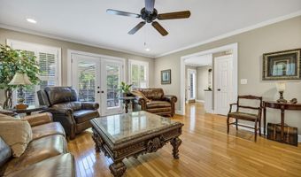 1368 Sunnyhill Dr, Camden, SC 29020