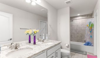 2825 Dillon Dr, Ann Arbor, MI 48105