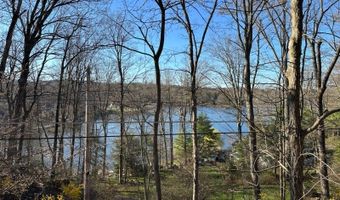 43 Hemlock Ave, Andover, NJ 07860