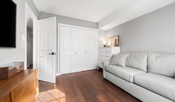 907 S ROLFE St 1A, Arlington, VA 22204