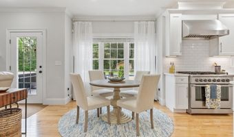 324 Old Harvard Rd, Boxborough, MA 01719