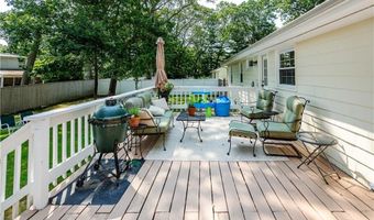 185 Brookhaven Rd, North Kingstown, RI 02852