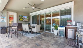 7702 PARADISO Dr, Apollo Beach, FL 33572