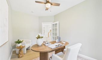 44 Middle St, North Kingstown, RI 02852