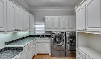 121 Poplar Ridge Dr, Brandon, MS 39047