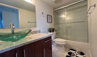 3300 NE 191st St 406, Aventura, FL 33180
