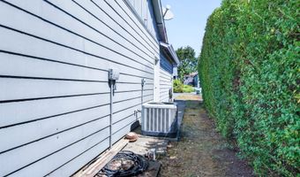 96407 Oceanside E Dr, Brookings, OR 97415