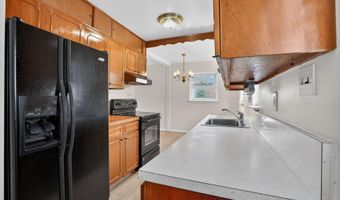 3601 CREST Dr, Annandale, VA 22003