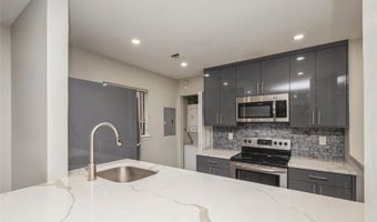 615 Broadway 68, Amityville, NY 11701