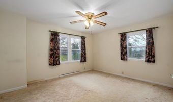312 S Park Ave, Aurora, MO 65605